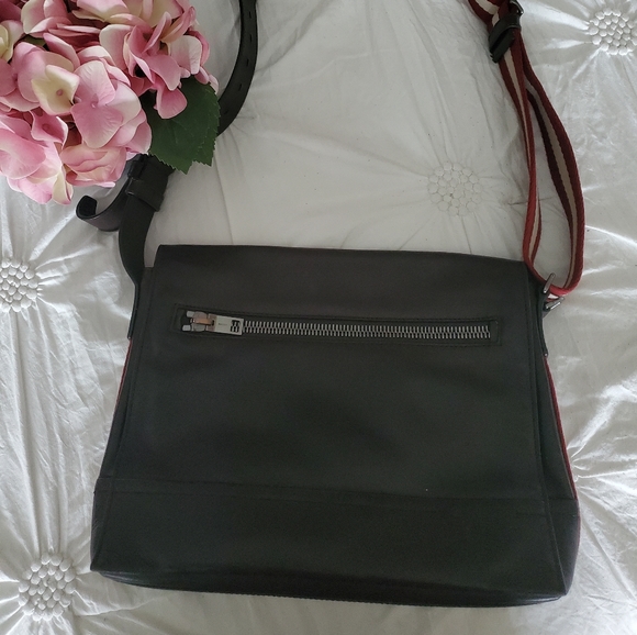 Bally Men's Messenger Bag in Dark Brown leather - Picture 4 of 4